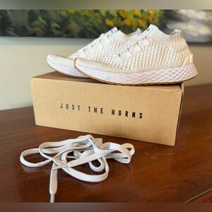 NoBull Diamond Knit Runner White Gum Sneakers M8.5 / W10 Slip-On Trainer